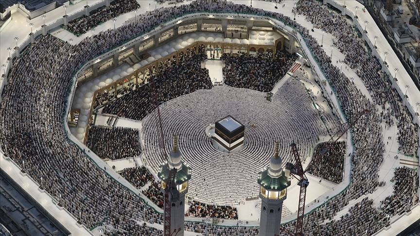 84 bin kişi kutsal yolculuğa çıkıyor! 2026 Hac kura çekimi tamamlandı: Yüzbinlerce aday gözünü 20.00’e çevirdi 2